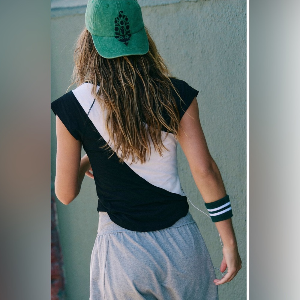 FP MOVEMENT by FREE PEOPLE Tempo Colorblock Tee TOP - Picture 2 of 6